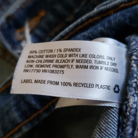 Universal Thread Jeans - Picture 4 of 7